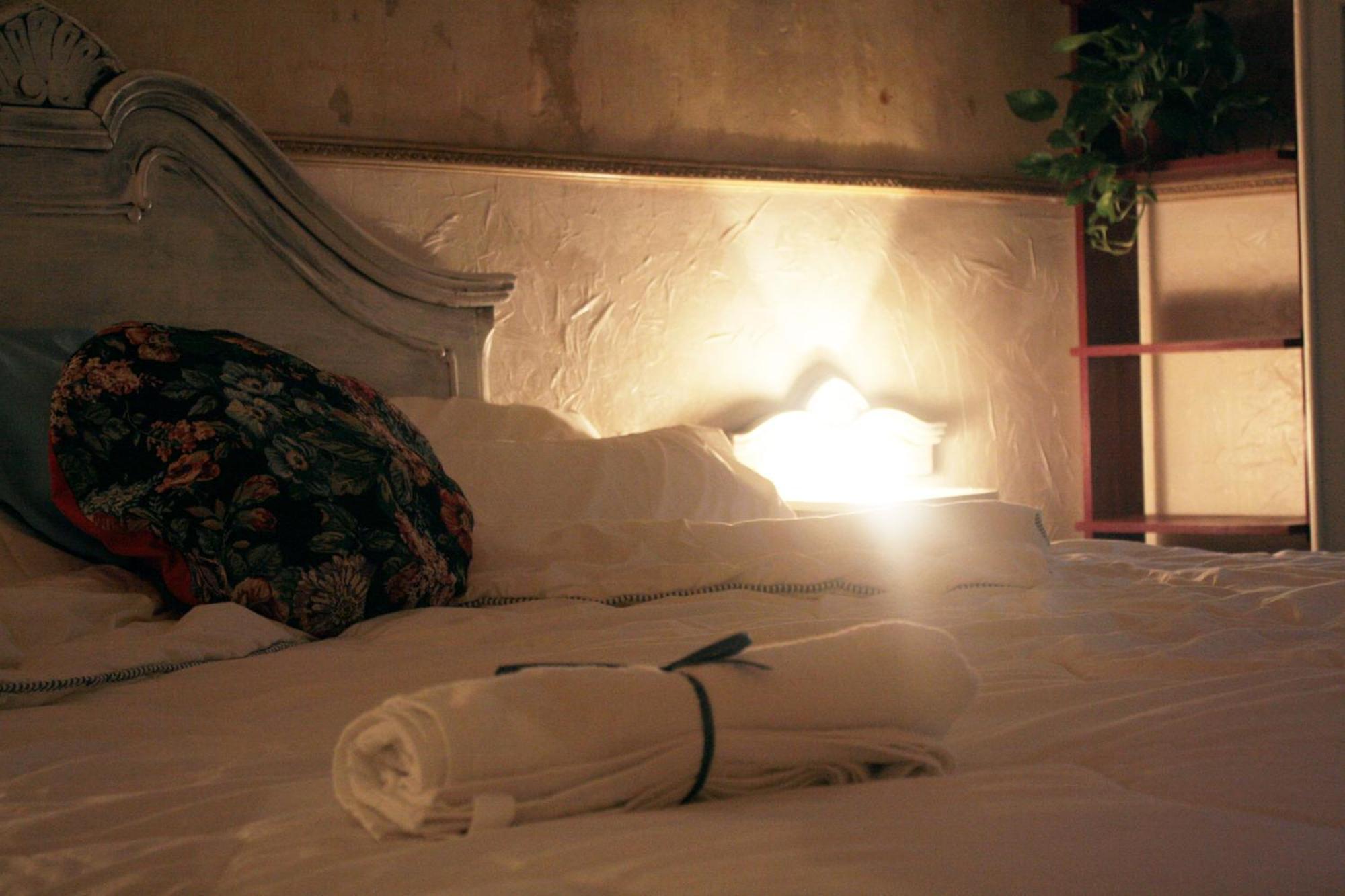 Hostel Bed & Art