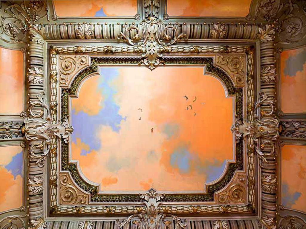 Bed & Art Hostel